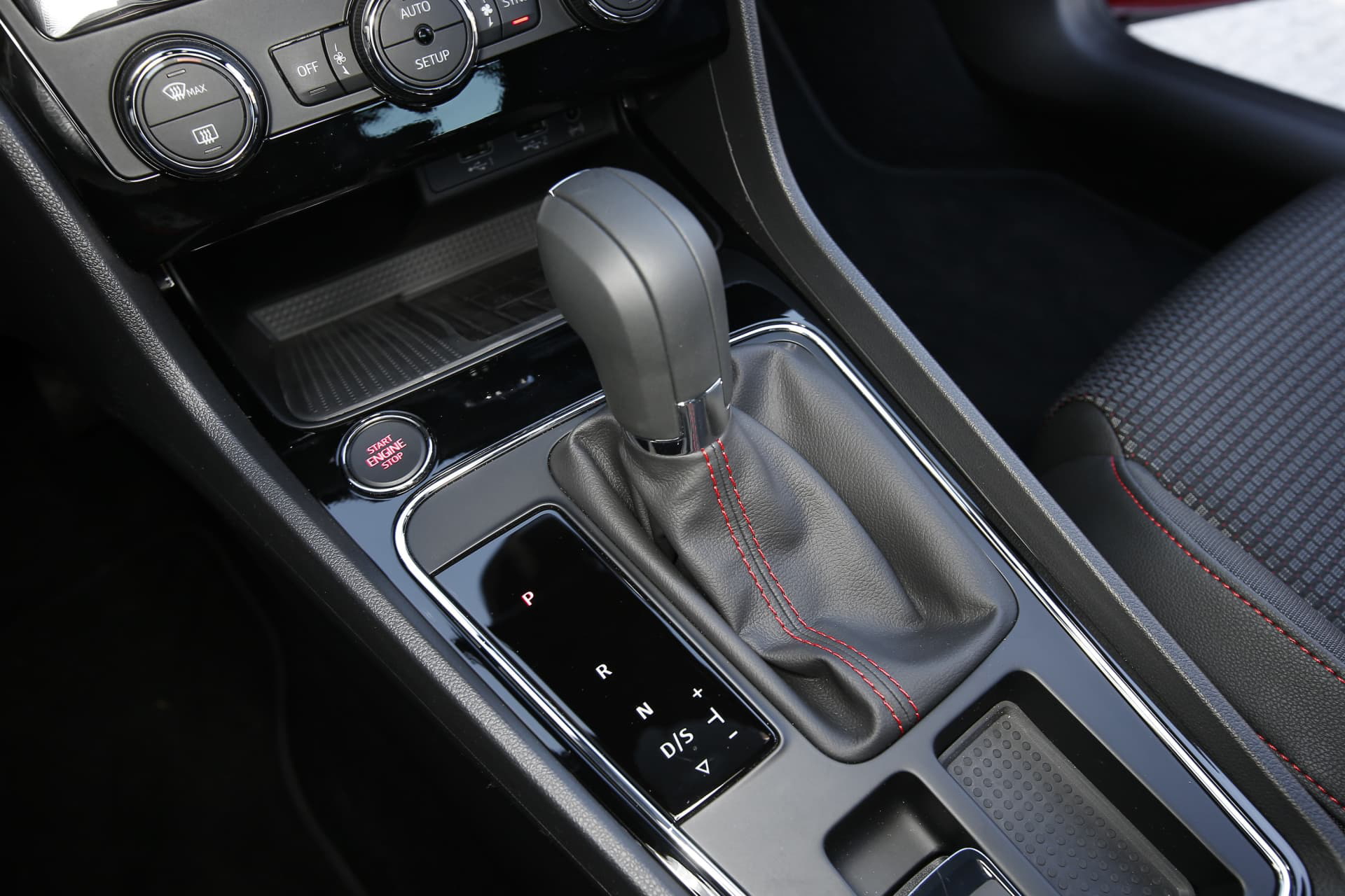 Seat Leon Tgi 5p 012