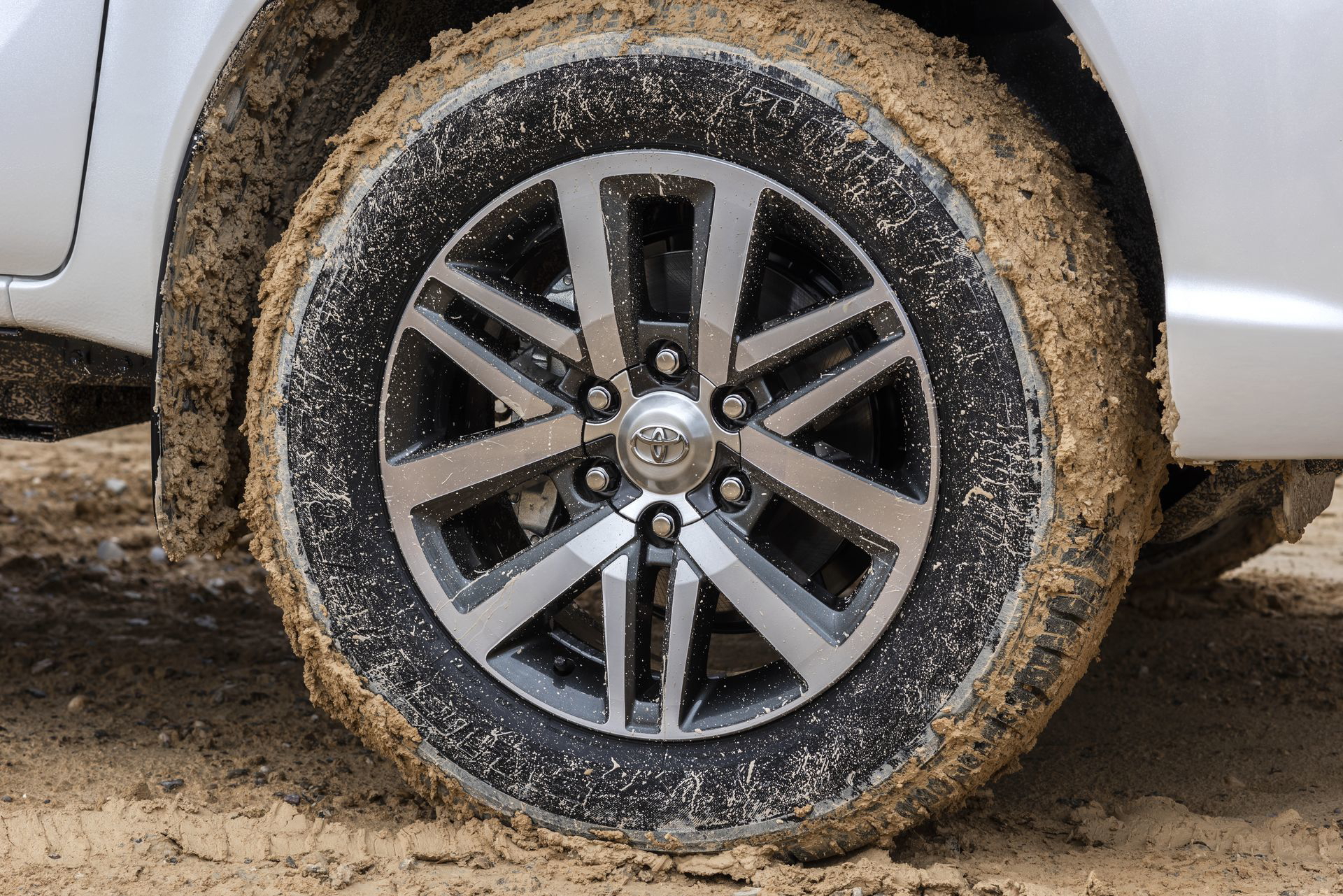 Toyota Hilux Special Edition 38