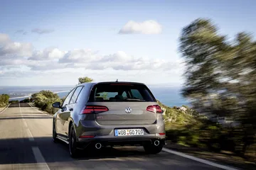 Volkswagen Golf Gti Tcr 14