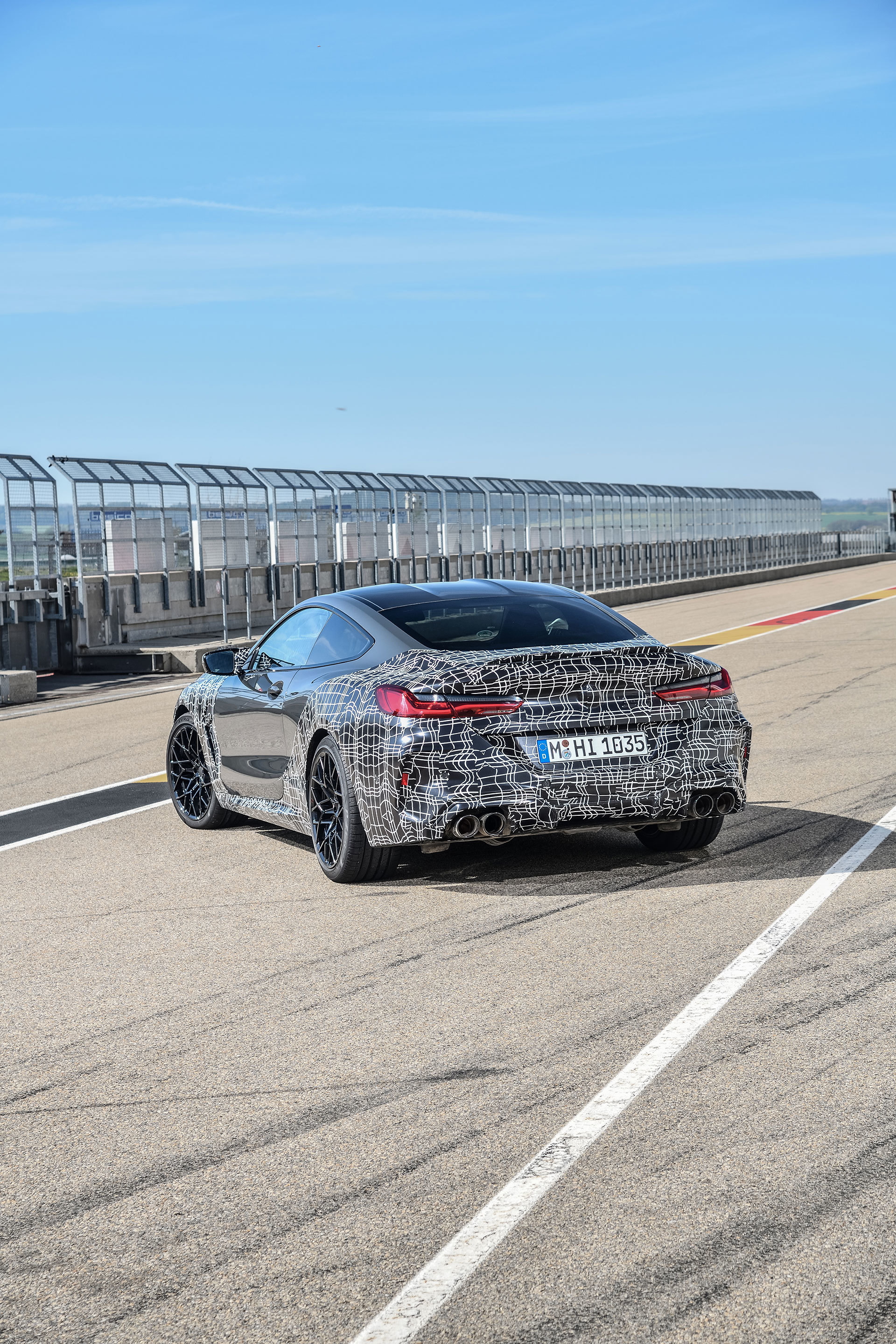 Bmw M8 2019 Camuflado Modos Frenos 05