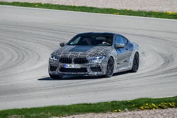 Bmw M8 2019 Camuflado Modos Frenos 20