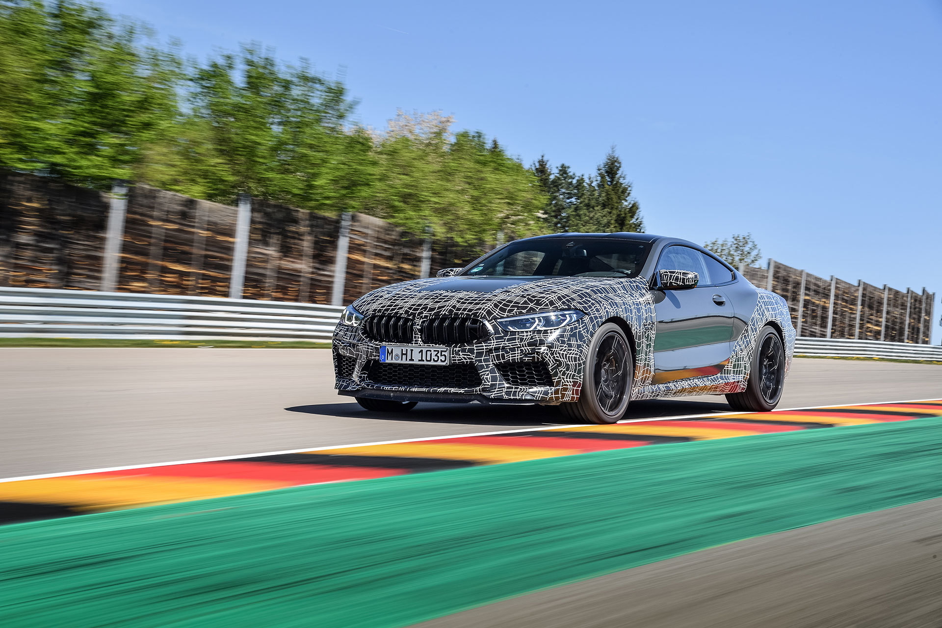 Bmw M8 2019 Camuflado Modos Frenos 25