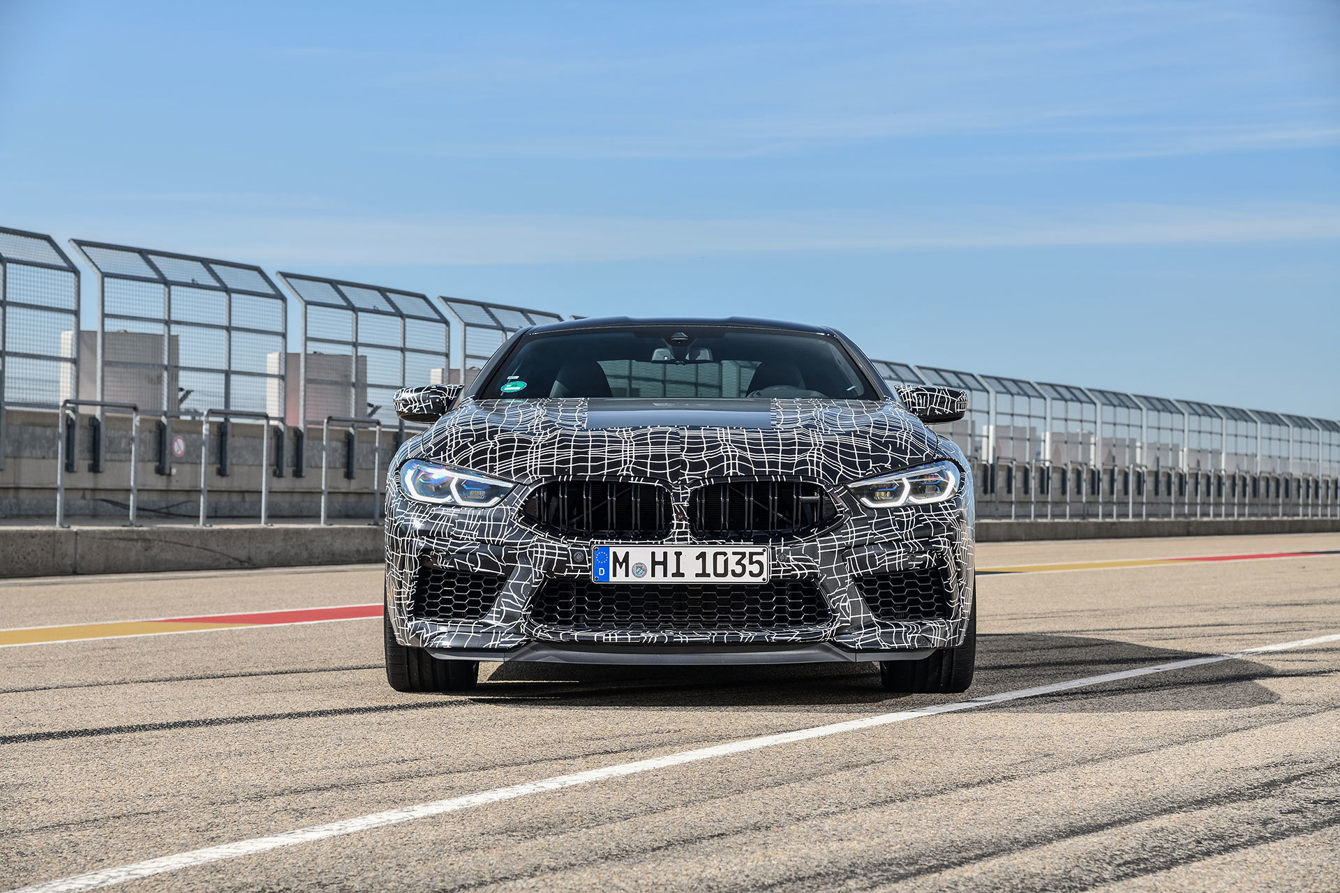 Bmw M8 2019 Camuflado Modos Frenos 37