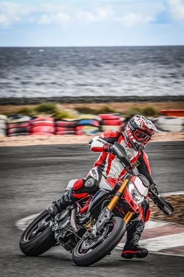 Ducati Hypermotard 950 Sp Performance 05 Uc70331 Mid