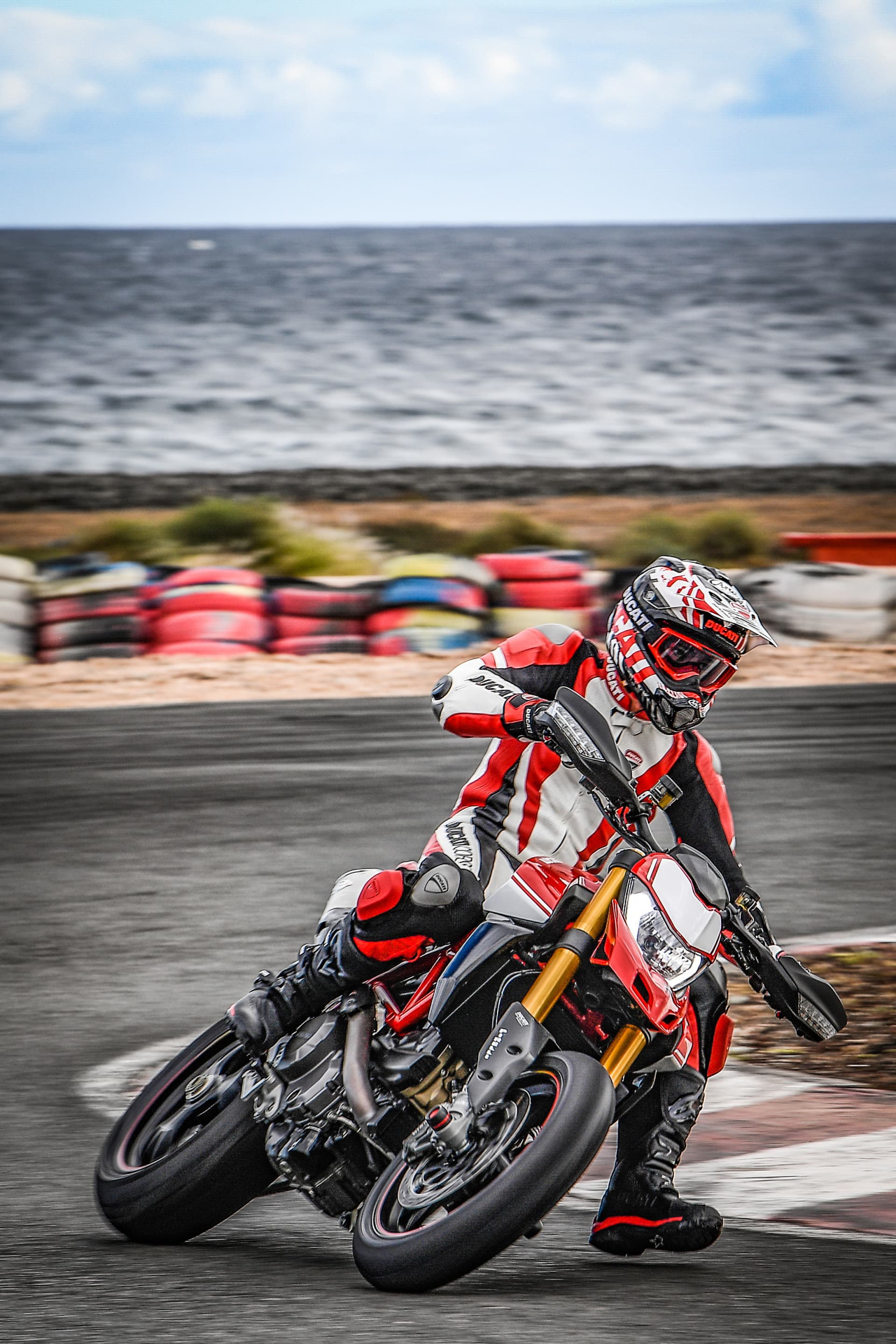 Ducati Hypermotard 950 Sp Performance 05 Uc70331 Mid