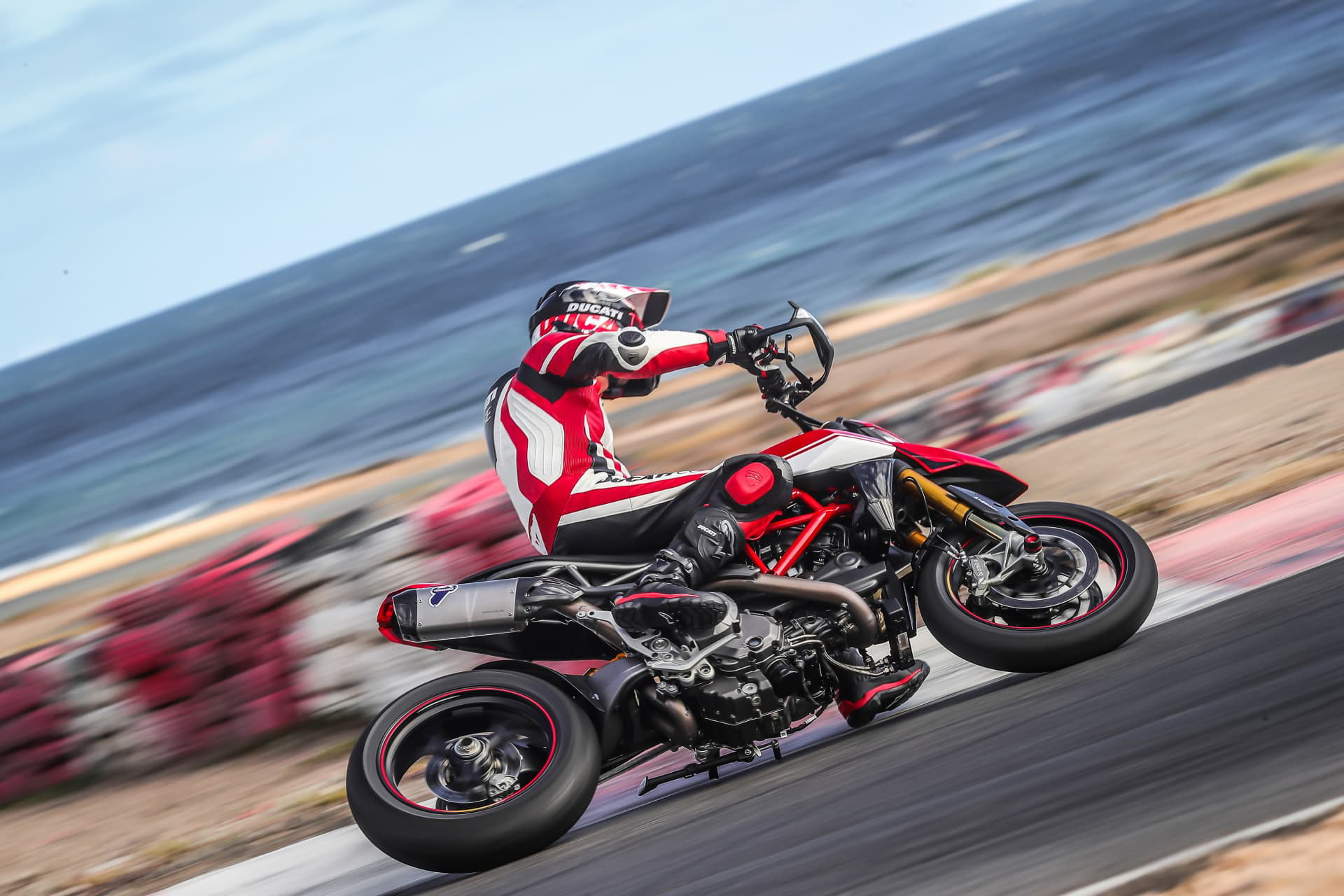 Ducati Hypermotard 950 Sp Performance 09 Uc70337 Mid