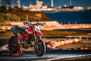 Ducati Hypermotard 950 Sp Static 08 Uc70309 Mid