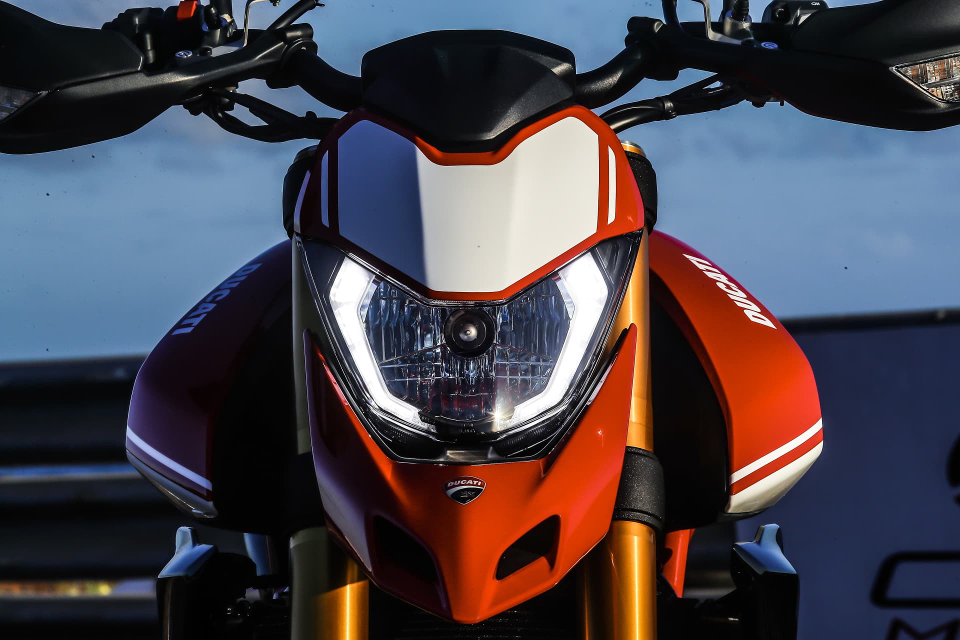 Ducati Hypermotard 950 Sp Static 32 Uc70292 Mid