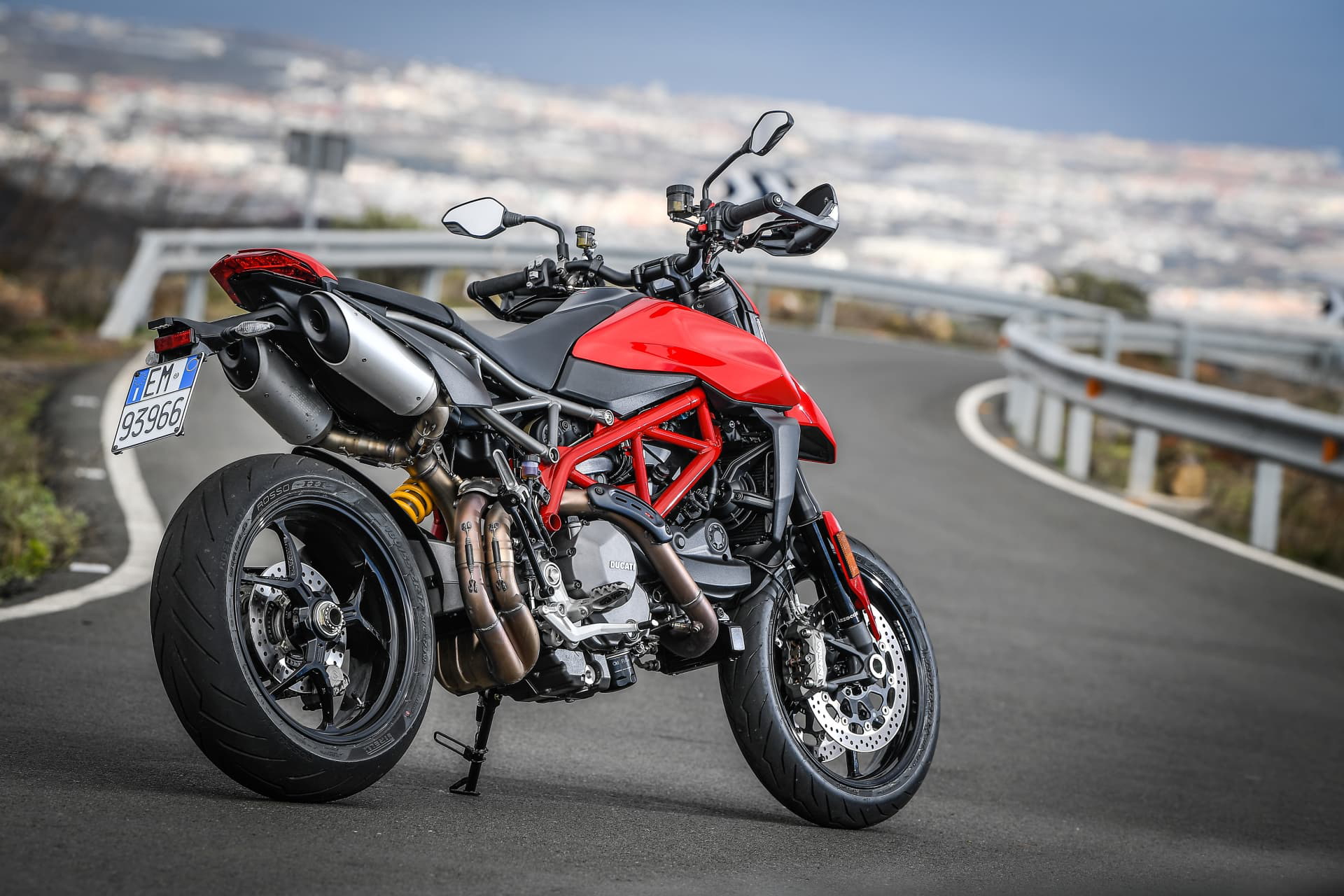 Ducati Hypermotard 950 Static 03 Uc70265 Mid