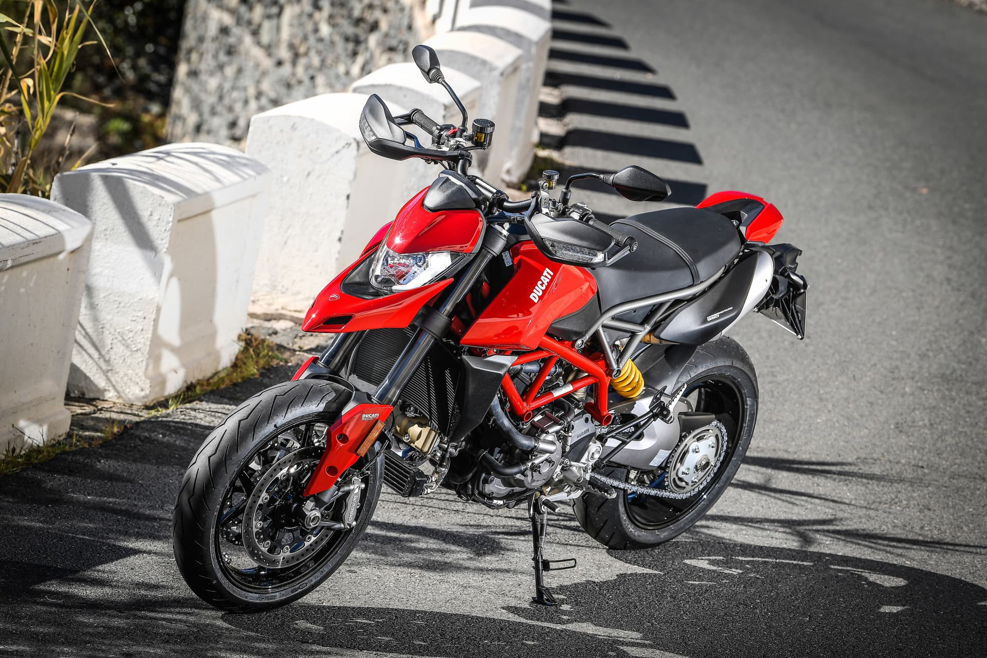 Ducati Hypermotard 950 Static 14 Uc70275 Mid