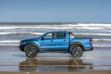 Fotos Ford Ranger Raptor Azul 57