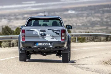 Fotos Ford Ranger Raptor Gris 28