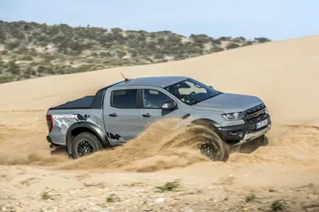 Fotos Ford Ranger Raptor Gris 49