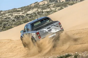 Fotos Ford Ranger Raptor Gris 54