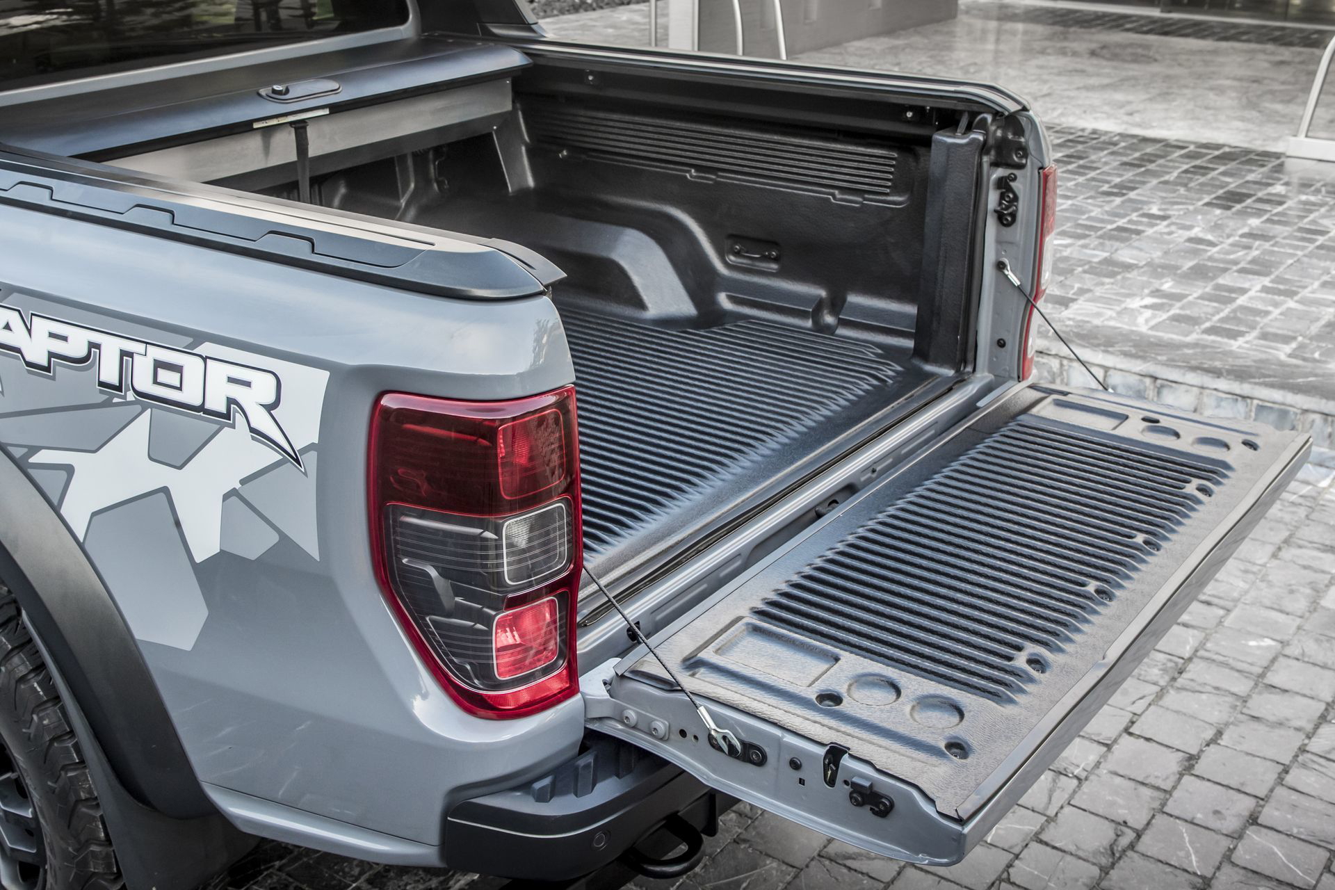 Fotos Ford Ranger Raptor Gris 70