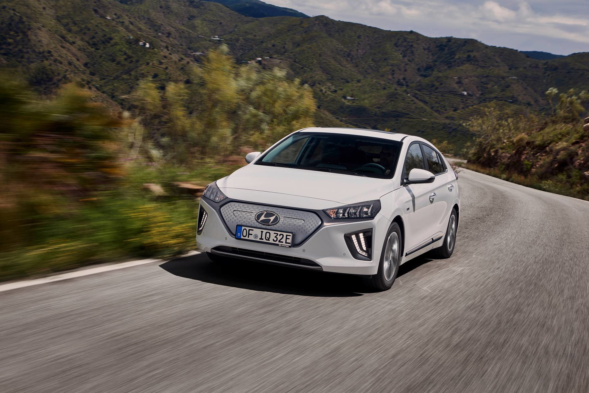 Hyundai Ioniq Electric 2019 9