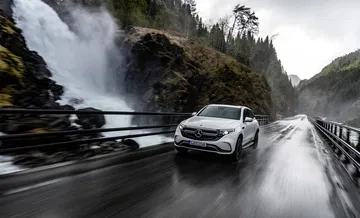 Mercedes Eqc 0519 020