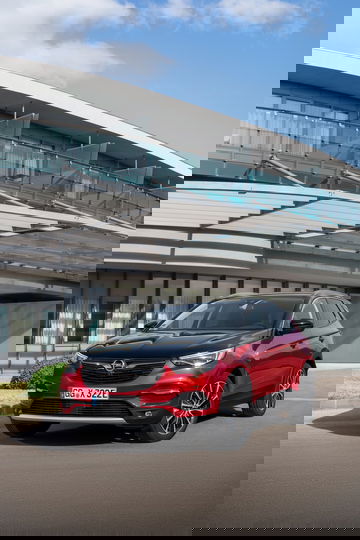 Opel Grandland X Hybrid4