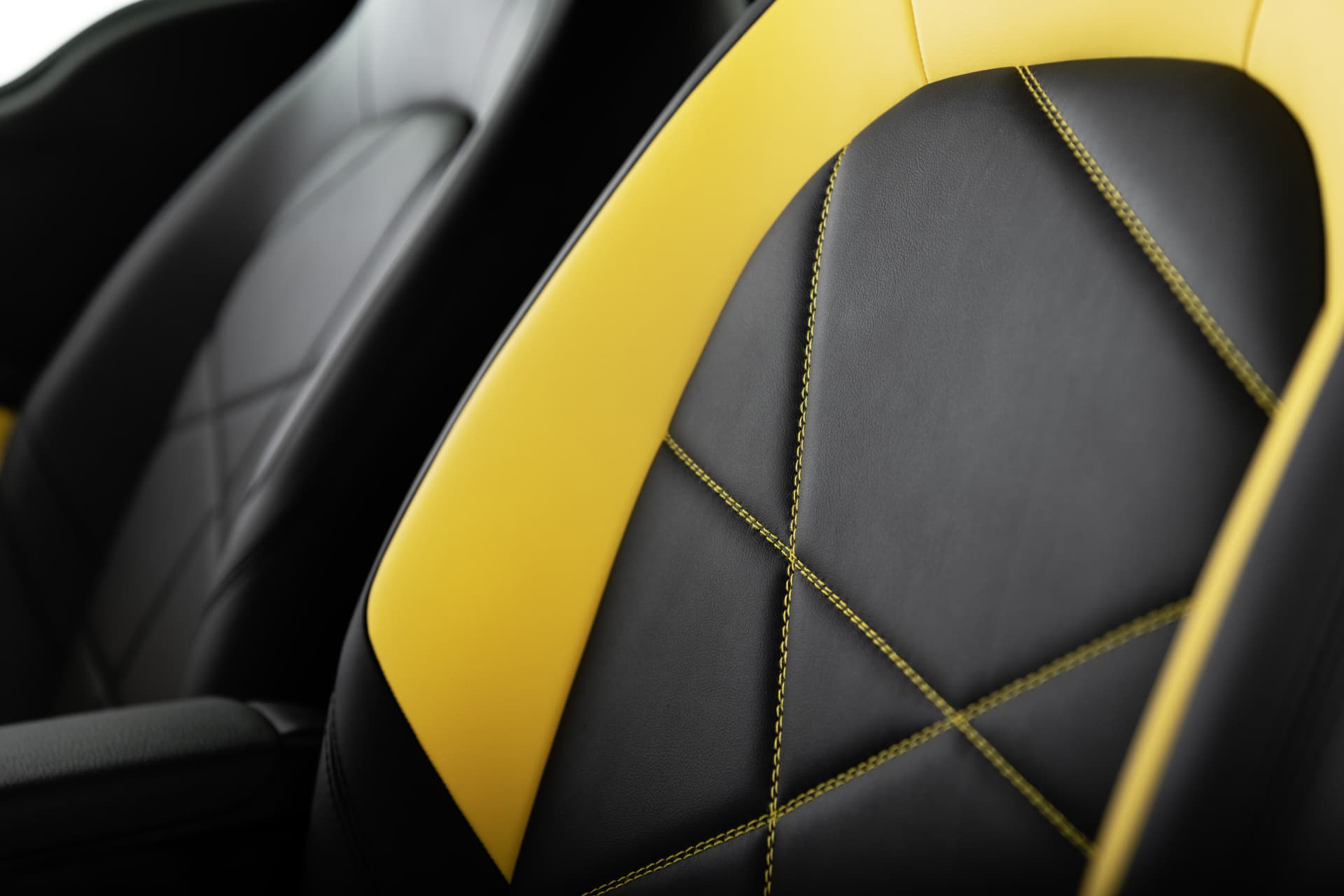 Smart Präsentiert Limitierte Sonderedition Der Letzten 21 Verbrenner: Die Letzten #21 Ihrer Art: Final Collector‘s Edition By Konstantin Grcic Smart Presents Limited Special Edition Of The Final 21 Combustion Engine Vehicles: The Final #21 Of Their Kin