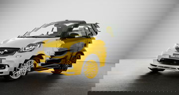 Smart Präsentiert Limitierte Sonderedition Der Letzten 21 Verbrenner: Die Letzten #21 Ihrer Art: Final Collector‘s Edition By Konstantin Grcic Smart Presents Limited Special Edition Of The Final 21 Combustion Engine Vehicles: The Final #21 Of Their Kin