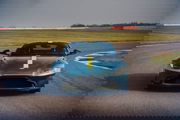 Vantage Amr 1