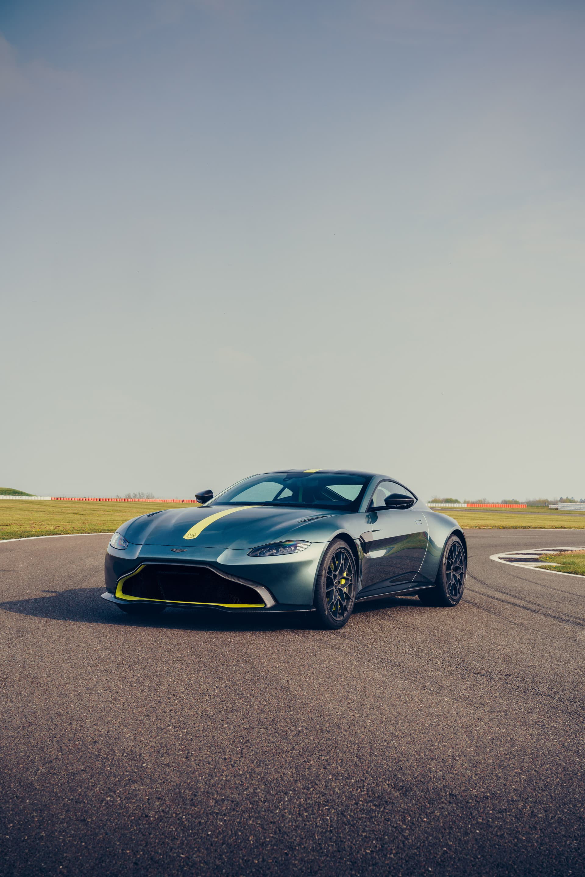 Vantage Amr 15