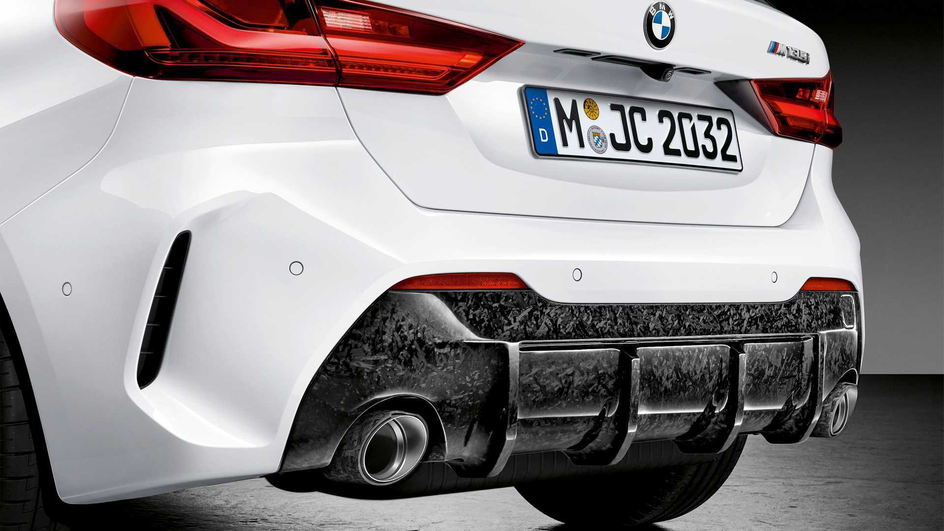 Bmw Serie 1 2020 M135i M Performance Dm 11