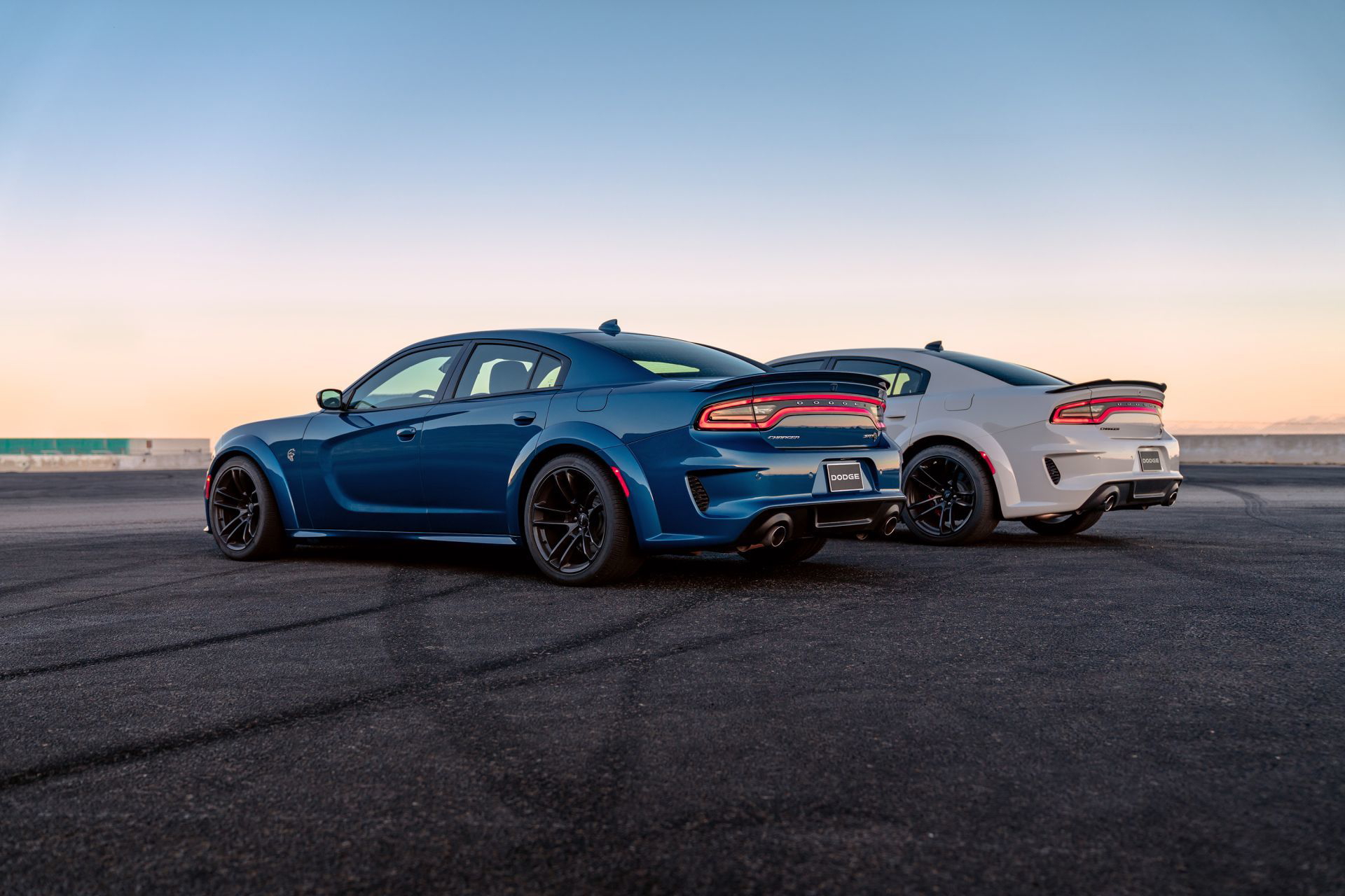 2020 Dodge Charger Srt Hellcat Widebody (front) And 2020 Dodge C
