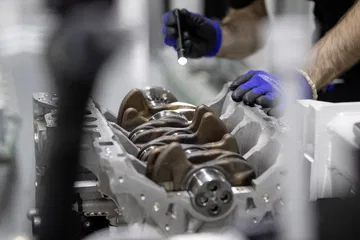 Neuer Mercedes Amg Vierzylinder Turbomotor Aus Hochmoderner Fertigung: Der Stärkste Serien Vierzylinder Der Welt, Made In Affalterbach New Mercedes Amg Four Cylinder Turbo Engine From Ultra Modern Production: The World's Most Powerful Four Cylinder Engin