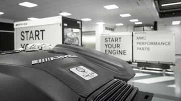 Neuer Mercedes Amg Vierzylinder Turbomotor Aus Hochmoderner Fertigung: Der Stärkste Serien Vierzylinder Der Welt, Made In Affalterbach New Mercedes Amg Four Cylinder Turbo Engine From Ultra Modern Production: The World's Most Powerful Four Cylinder Engin