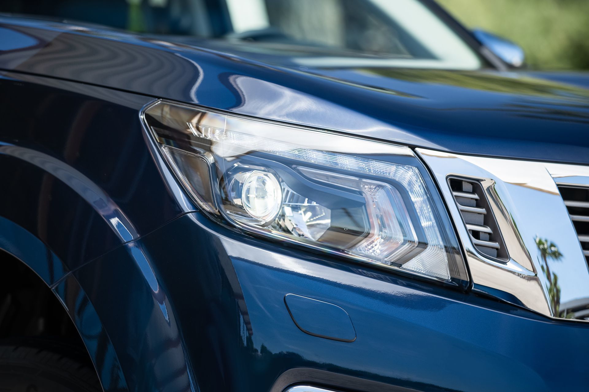 Nissan Navara Double Cab Front Lights