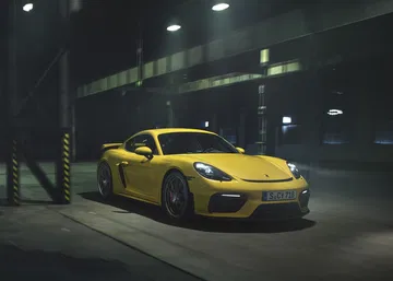 Porsche 718 Cayman Gt4 2019 0619 010