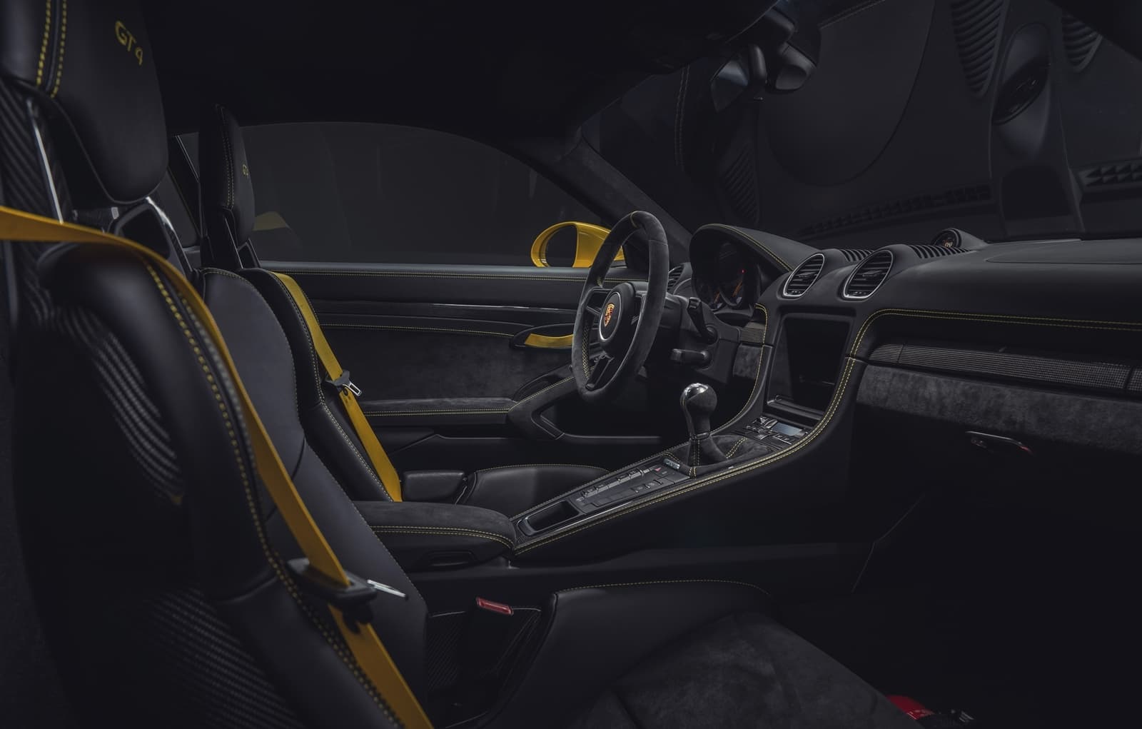 Porsche 718 Cayman Gt4 2019 0619 015