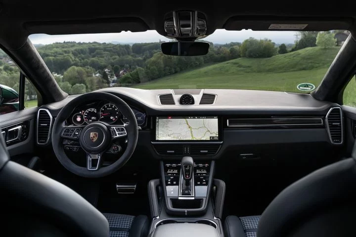 Porsche Cayenne Coupe Prueba Interior5