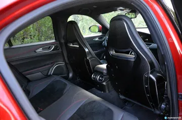 Tesla Model 3 Vs Alfa Romeo Giulia Quadrifoglio 0619 006