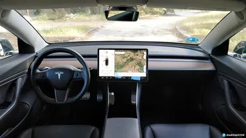 Tesla Model 3 Vs Alfa Romeo Giulia Quadrifoglio 0619 013