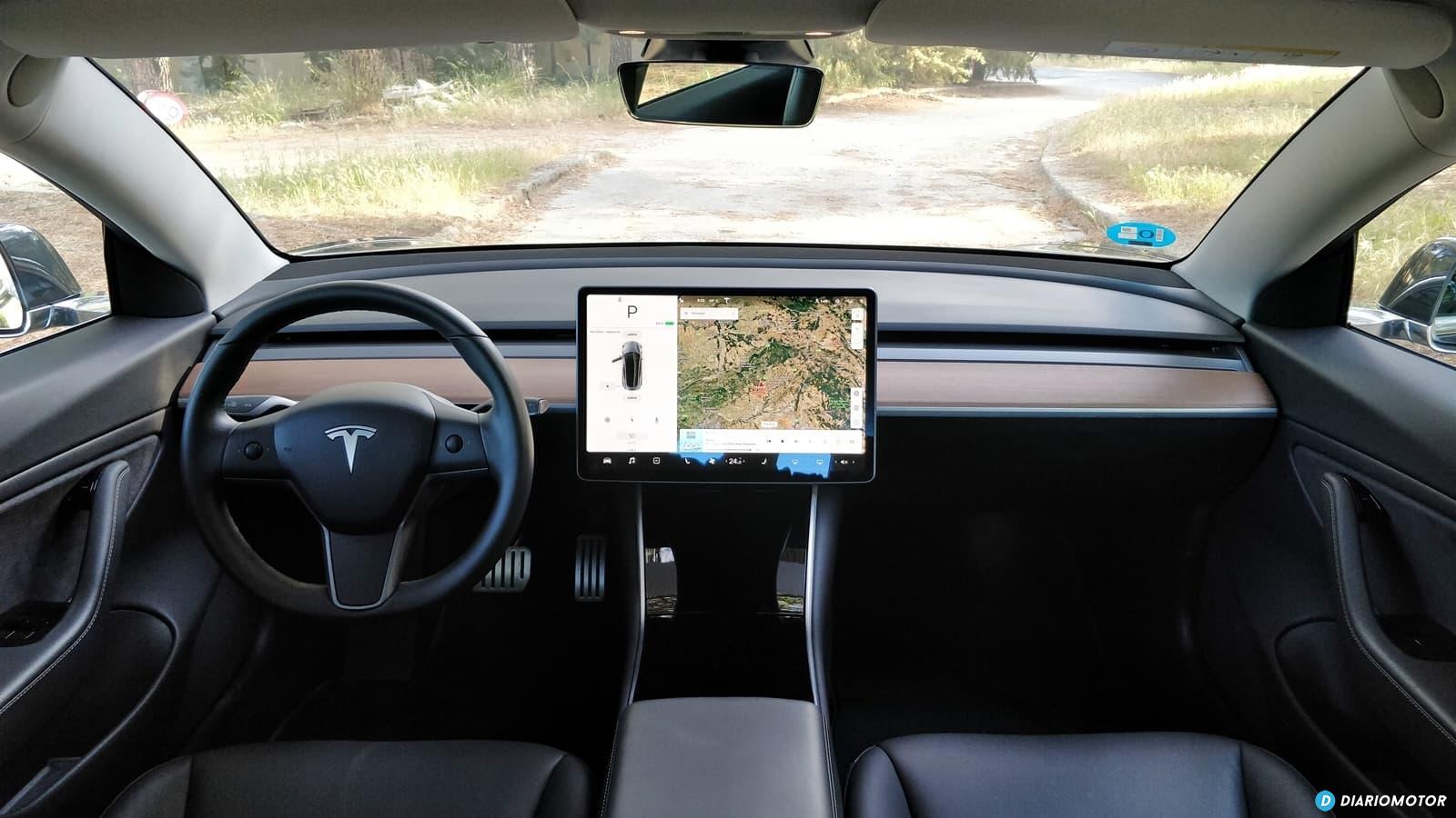 Tesla Model 3 Vs Alfa Romeo Giulia Quadrifoglio 0619 013
