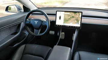 Tesla Model 3 Vs Alfa Romeo Giulia Quadrifoglio 0619 014