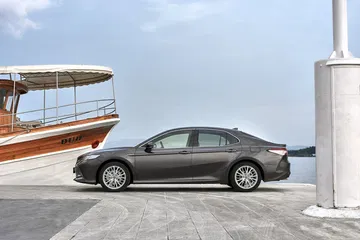 Toyota Camry Hybrid 2019 13
