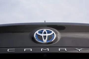 Toyota Camry Hybrid 2019 17