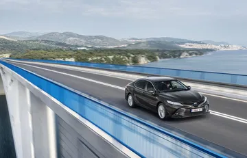 Toyota Camry Hybrid 2019 8