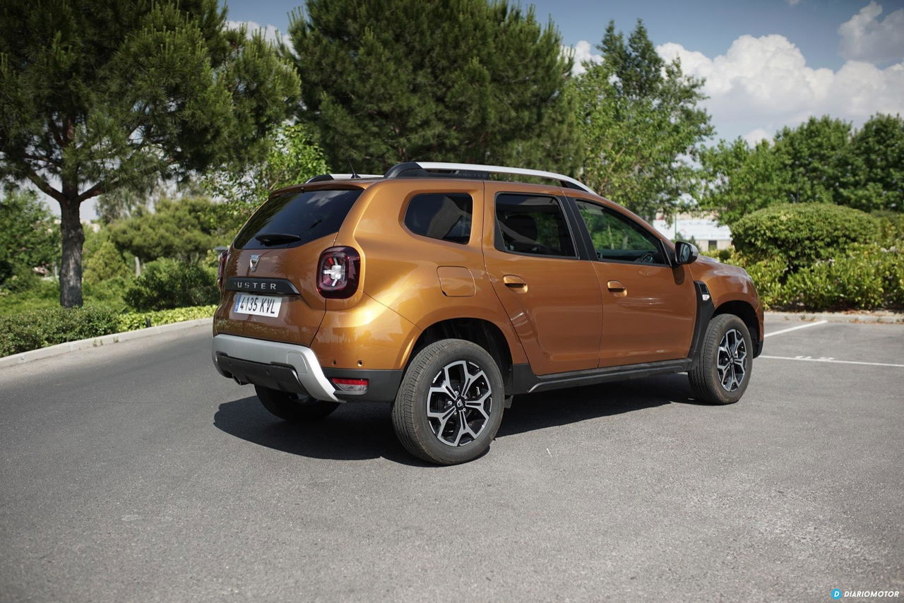 Dacia Duster Trasera 01