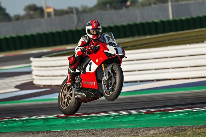 Ducati Panigale V4 03 Panigale V4 25 Anniversario 916 Action Uc77820 High