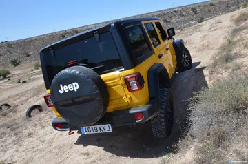 Jeep Wrangler Rubicon Cruce Puentes 13