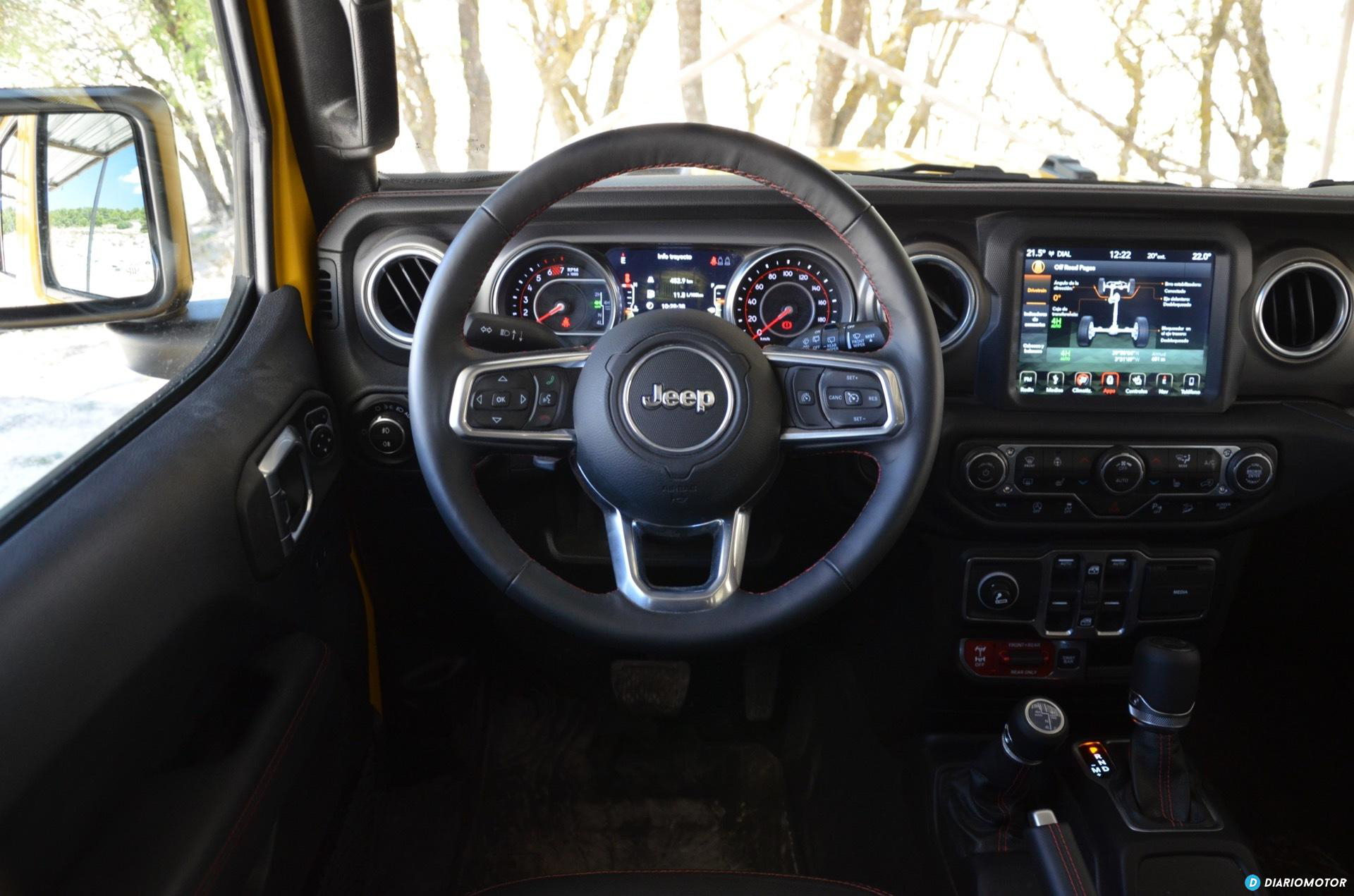 Jeep Wrangler Rubicon Interior 06