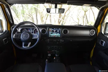 Jeep Wrangler Rubicon Interior 07