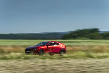 Mazda 3 Skactiv X Dinamica 00006