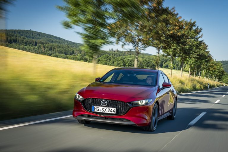 Mazda 3 Skactiv X Dinamica 00013 thumbnail Mazda 3 Skactiv X Dinamica 00013 thumbnail