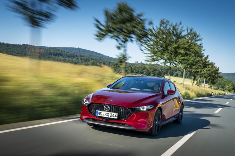Mazda 3 Skactiv X Dinamica 00016 thumbnail Mazda 3 Skactiv X Dinamica 00016 thumbnail
