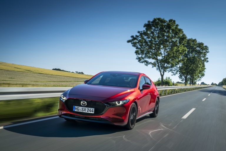 Mazda 3 Skactiv X Dinamica 00017 thumbnail Mazda 3 Skactiv X Dinamica 00017 thumbnail